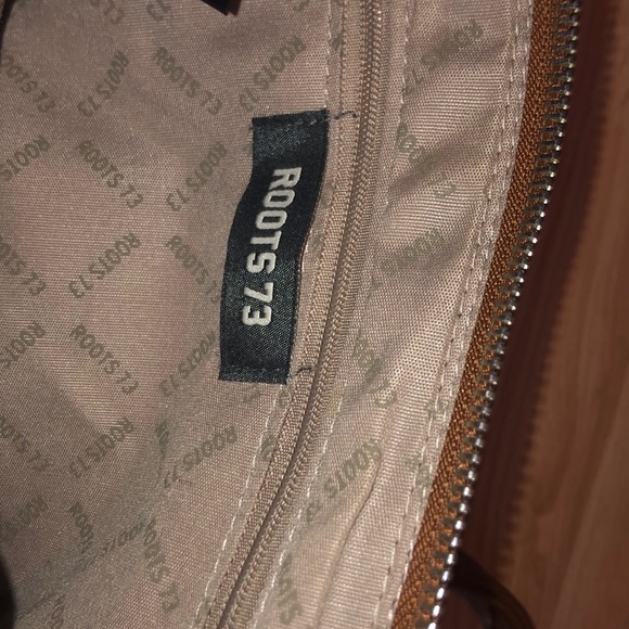 🦫Roots brown two zipper pouch purse - Picture 4 of 8